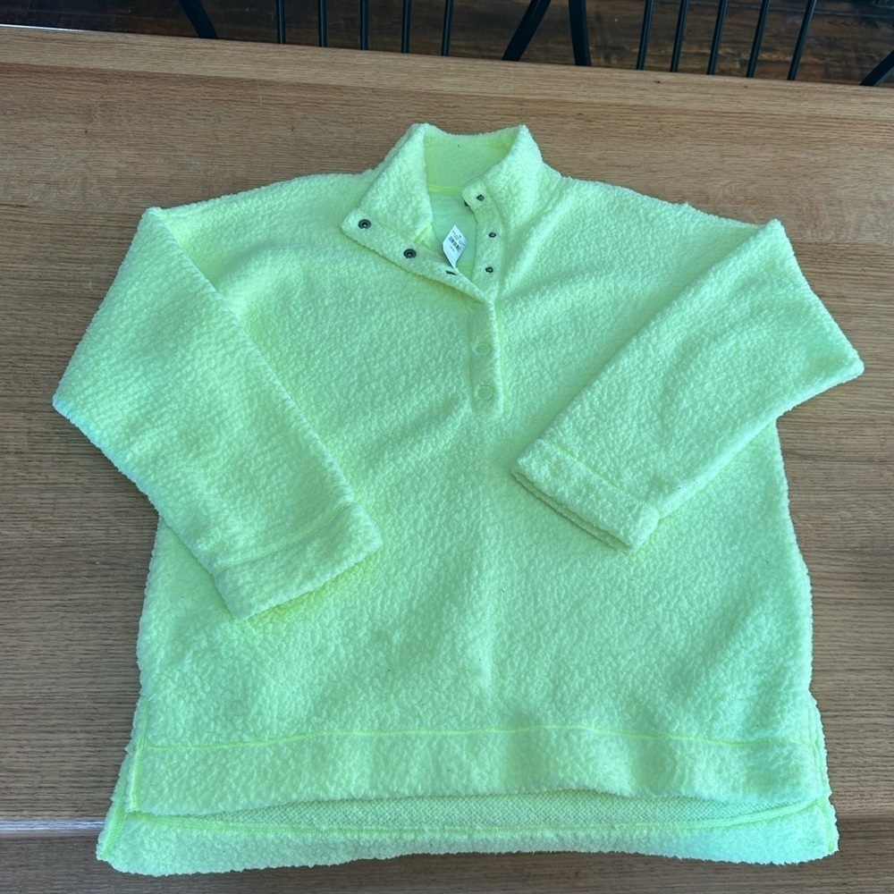 Aerie NWT Cloud Sherpa Oversized pullover tennis ball green sz medium 24” p2p - Picture 14 of 14